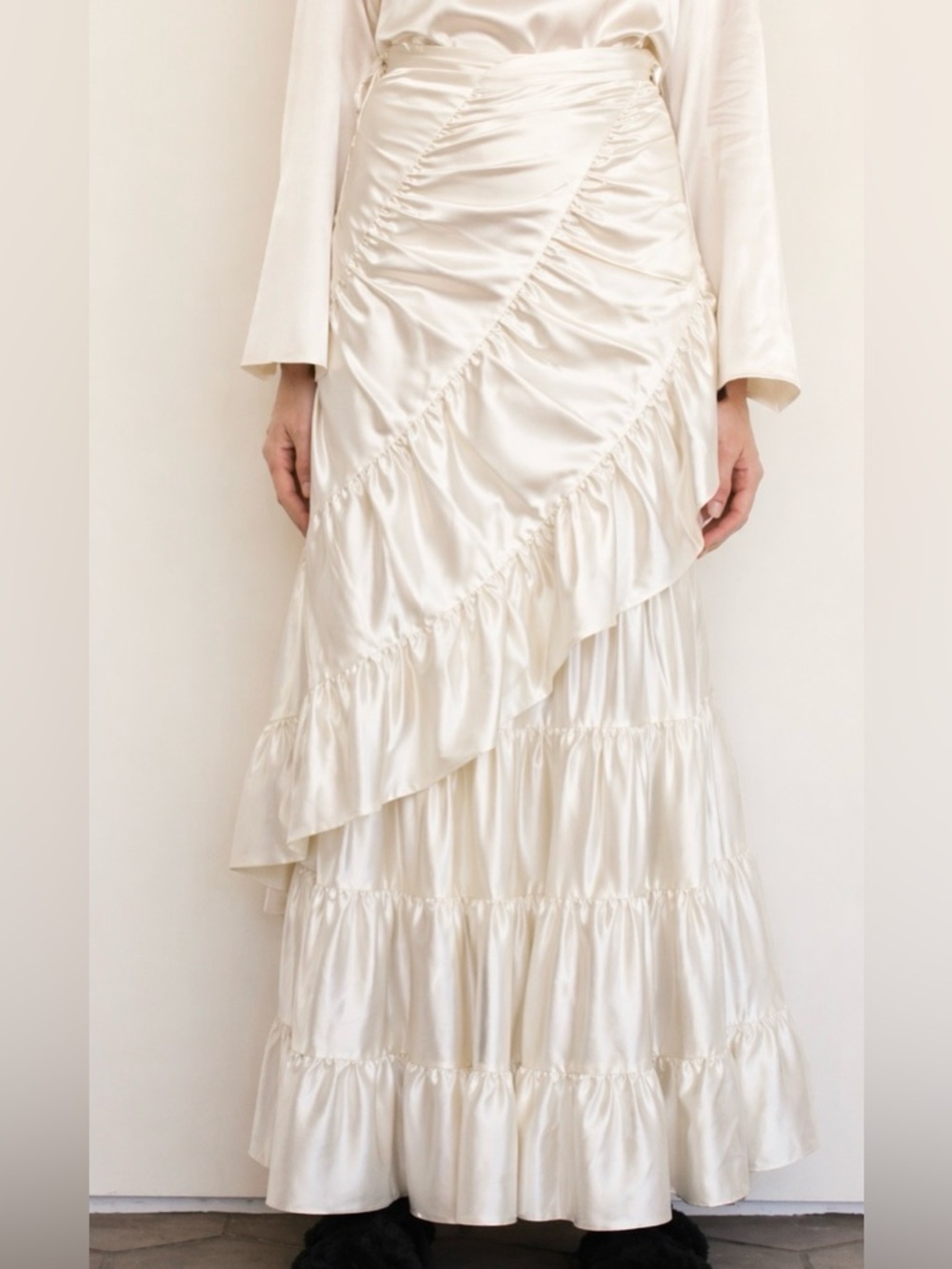 Brazeau tricot silk wrap flamenco  pearl  Tiered Skirt new one size